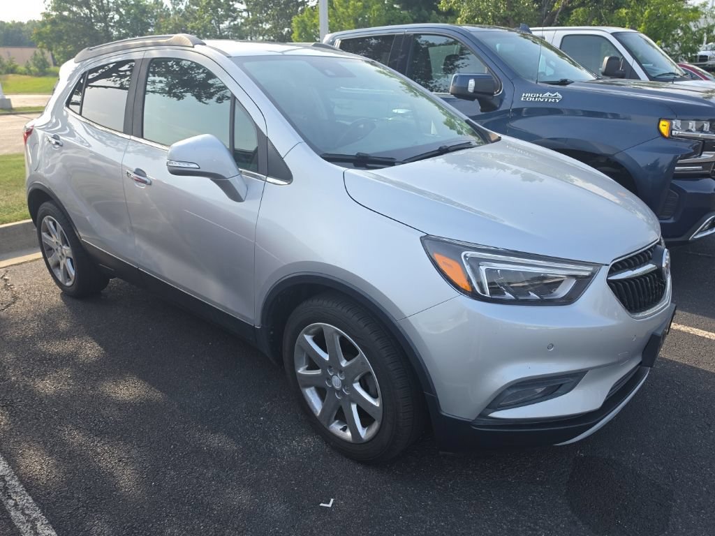 Used 2019 Buick Encore Essence w/ Experience Buick Package FWD image 11