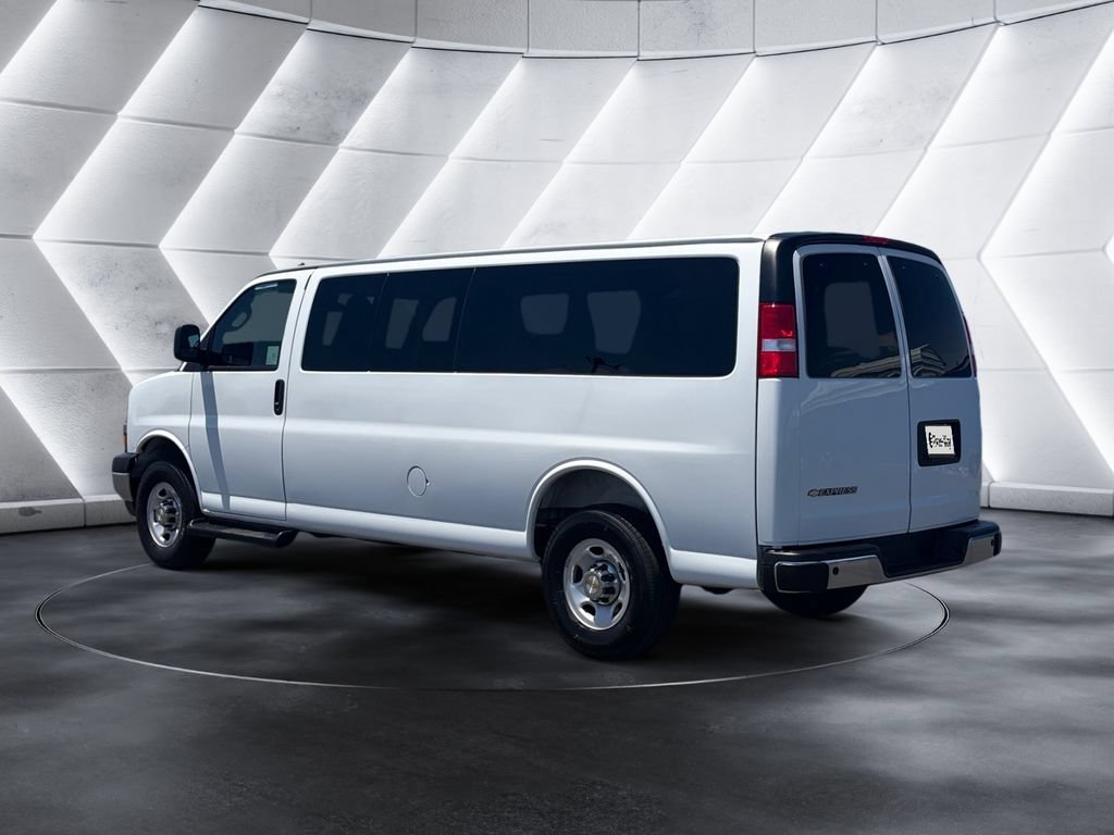 Certified 2025 Chevrolet Express 3500 LT w/ LT Preferred Equipment Group RWD image 3