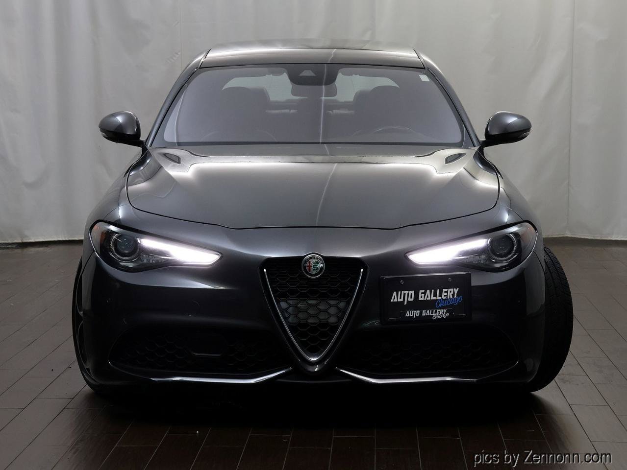 Used 2022 Alfa Romeo Giulia Ti AWD/4WD image 5