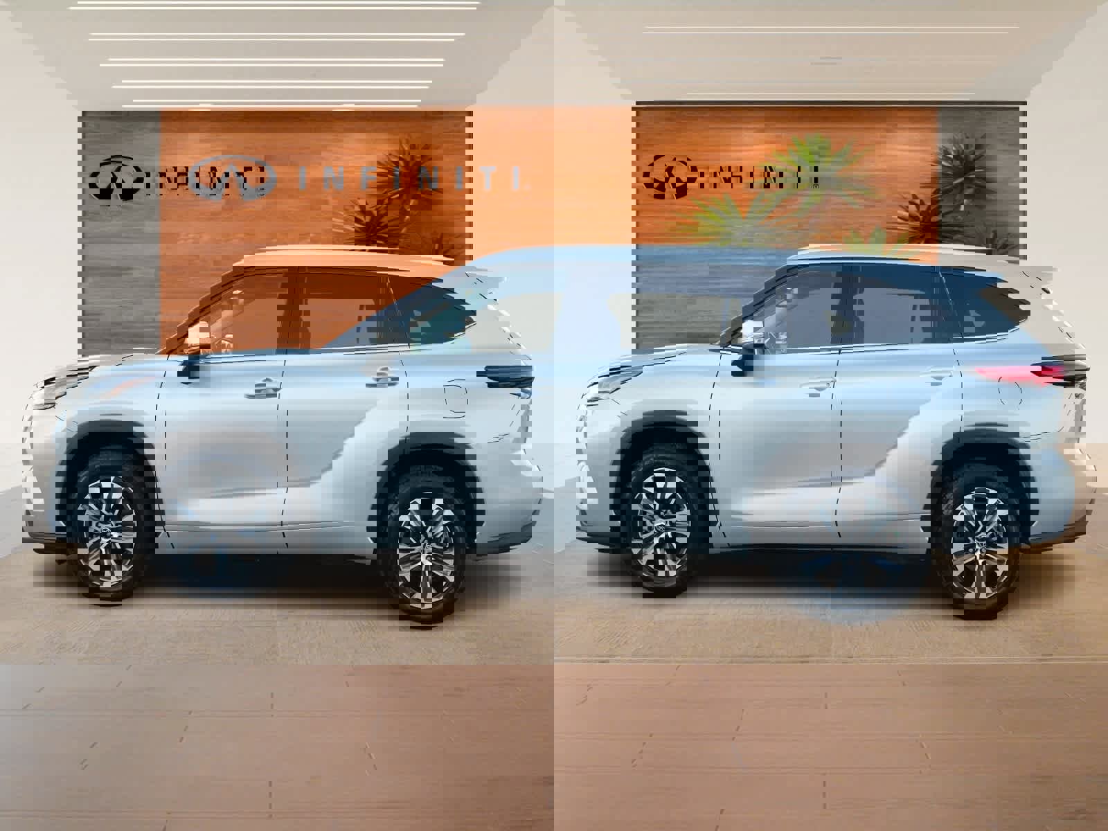 Used 2022 Toyota Highlander XLE image 4