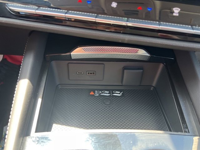 New 2025 Buick Envision Sport Touring image 24