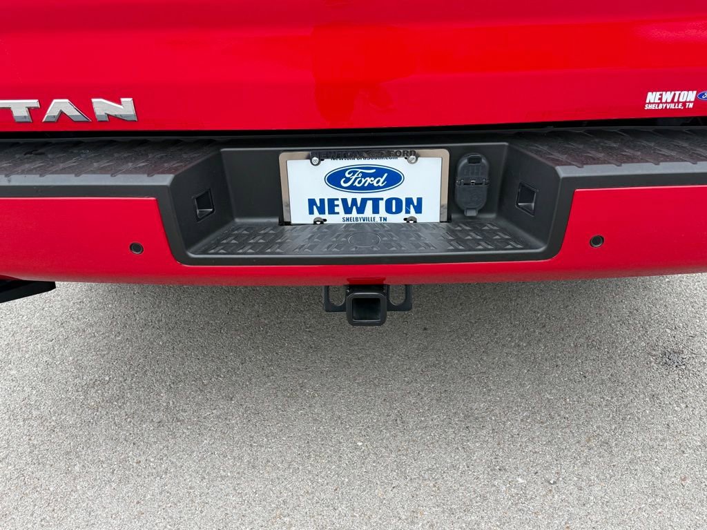 Used 2024 Nissan Titan SV w/ SV Convenience Package image 36