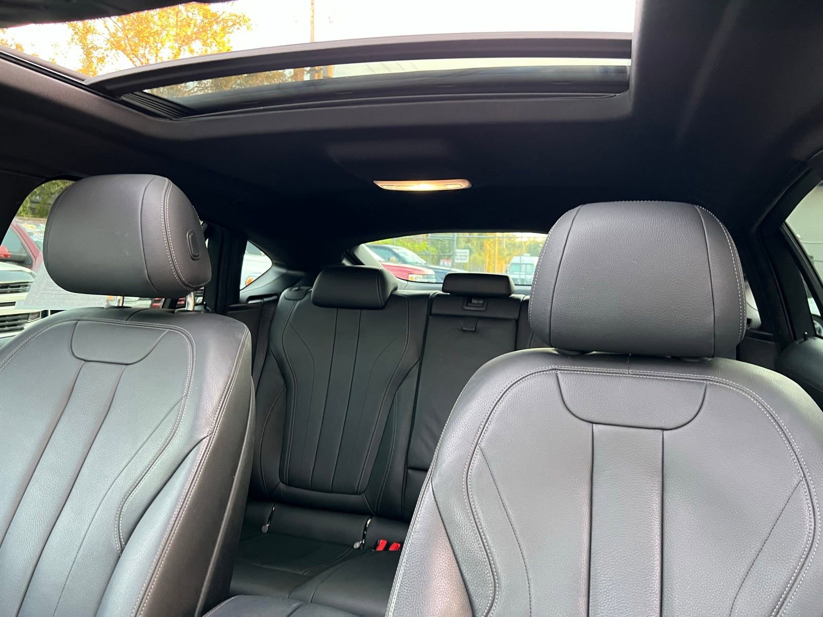 Used 2019 BMW X6 sDrive35i w/ Premium Package image 32