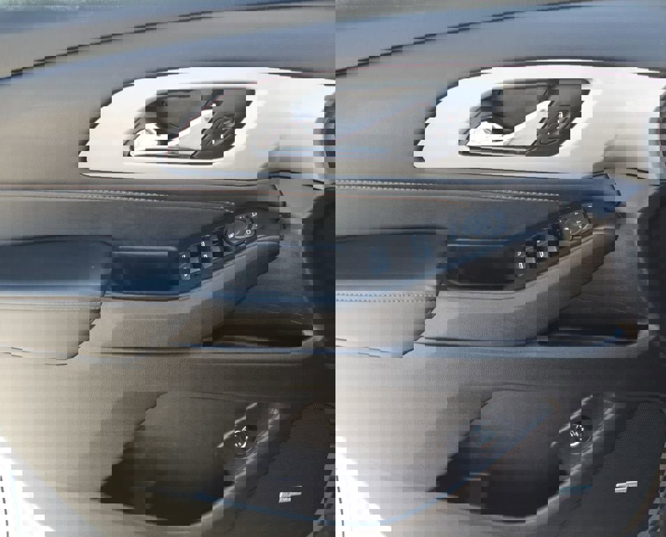 Used 2018 Chevrolet Traverse LT image 30