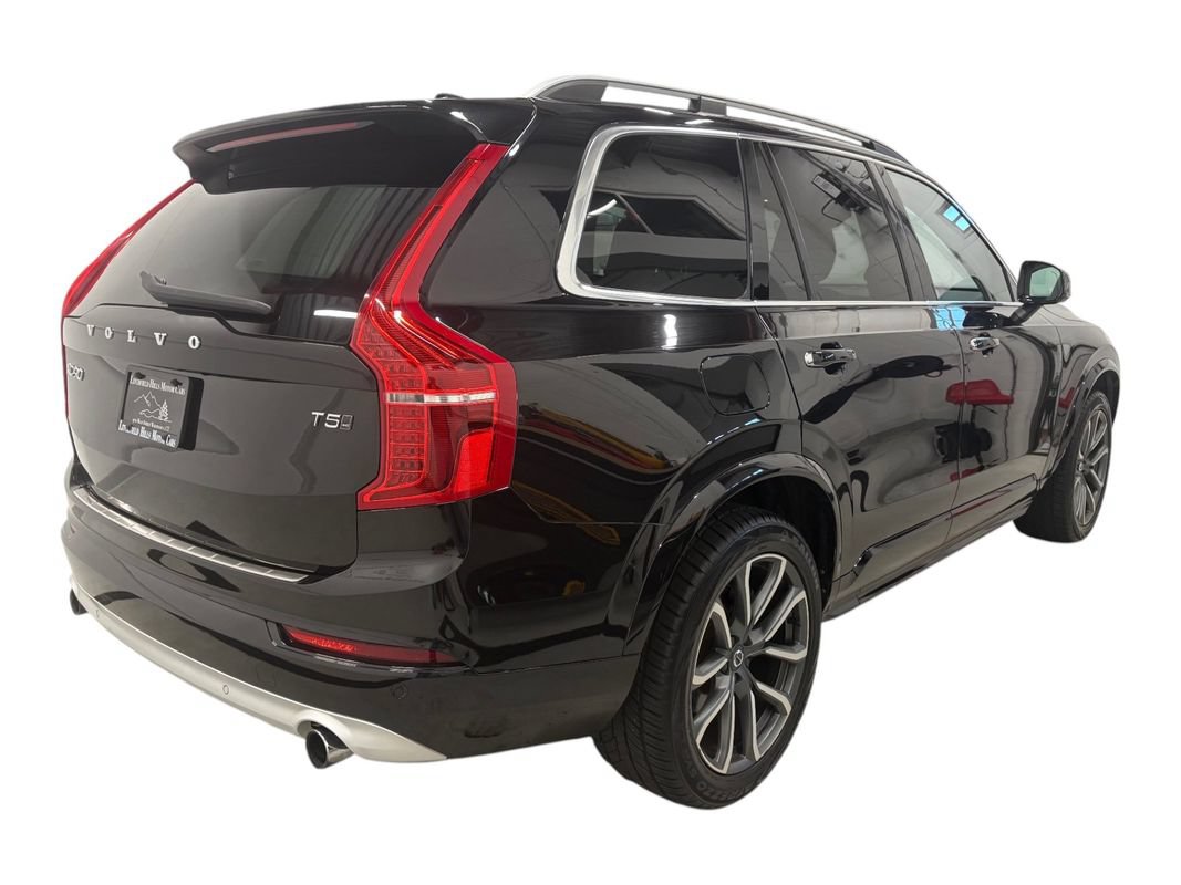 Used 2019 Volvo XC90 T5 Momentum w/ Multimedia Package AWD/4WD image 4