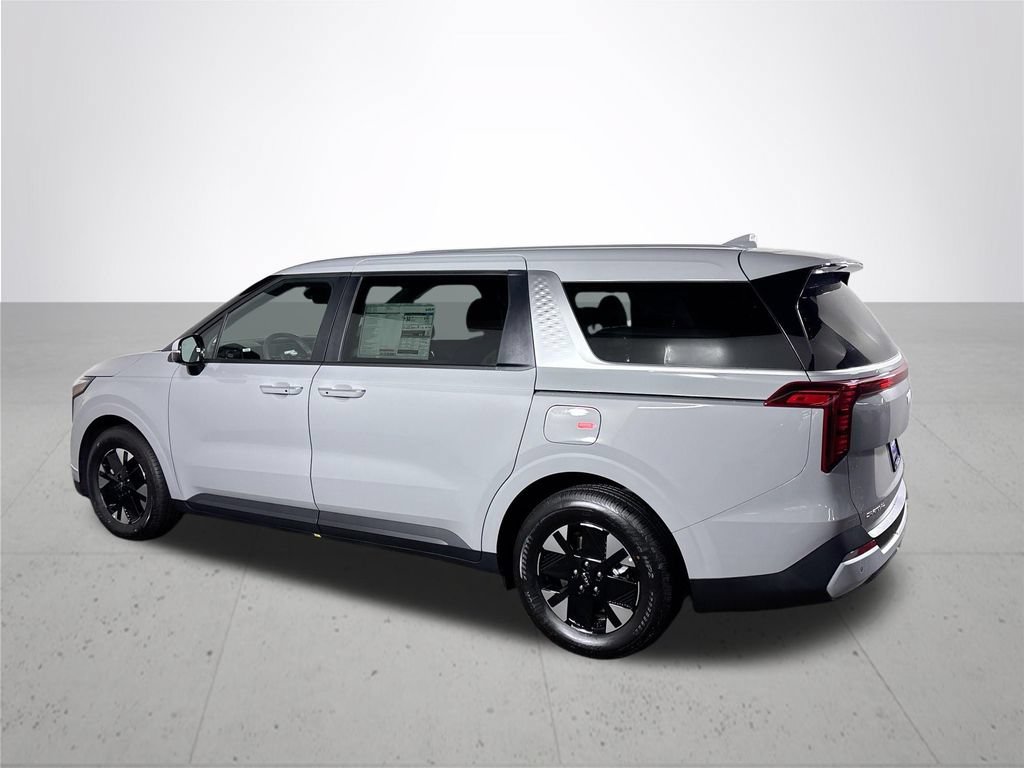 New 2027 Kia Carnival LXS FWD image 8