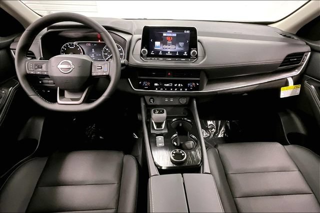 New 2026 Nissan Rogue Dark Armor AWD/4WD image 5