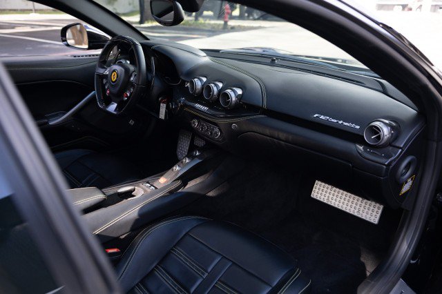 Used 2015 Ferrari F12 Berlinetta RWD image 51