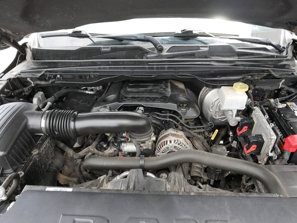 Used 2019 RAM 1500 Laramie w/ Sport Appearance Package AWD/4WD image 11