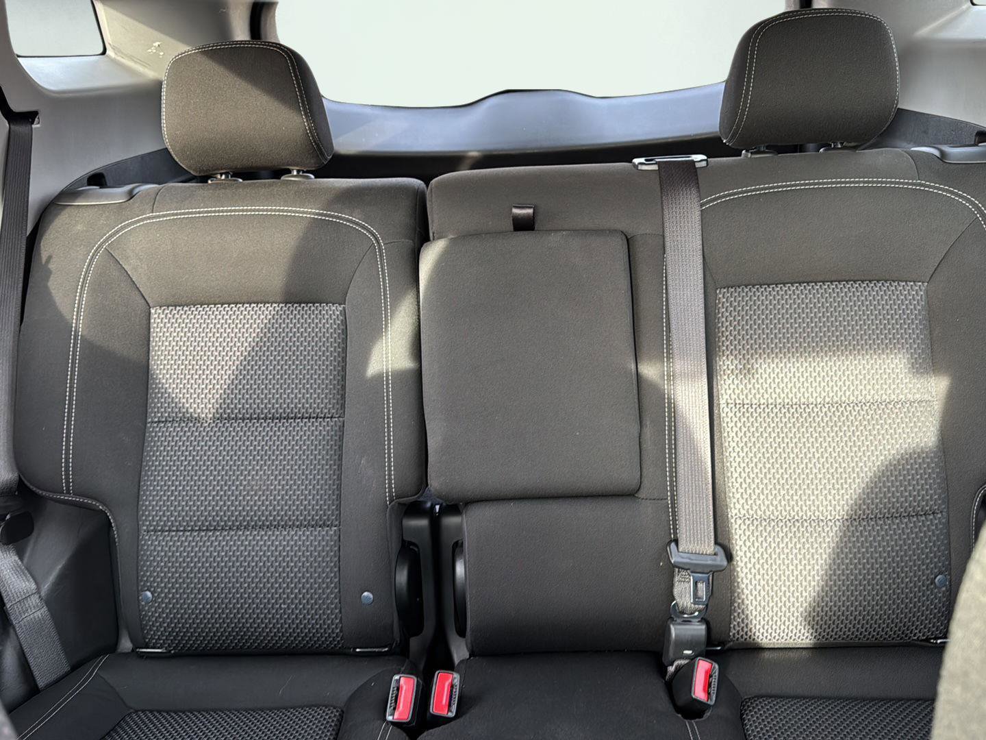 Used 2024 GMC Terrain SLE image 18