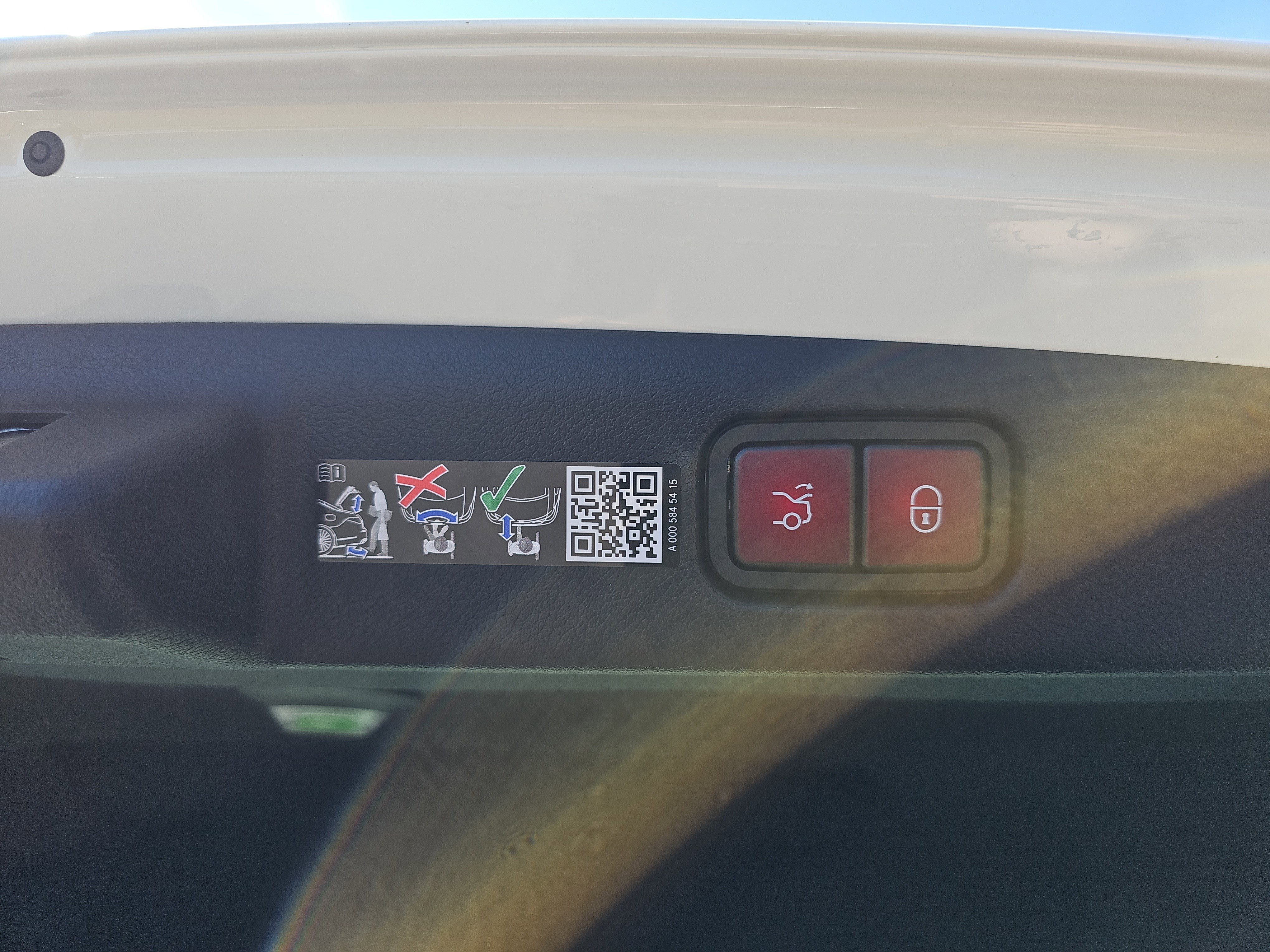 New 2026 Mercedes-Benz E 350 4MATIC Sedan image 14