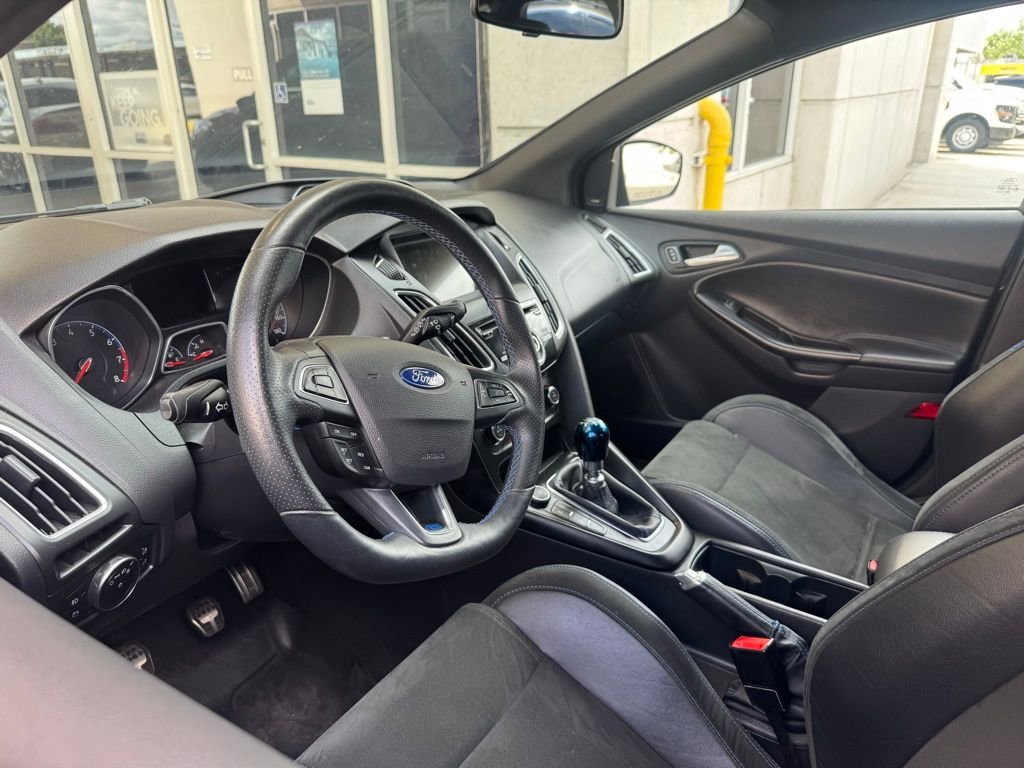 Used 2017 Ford Focus RS image 3