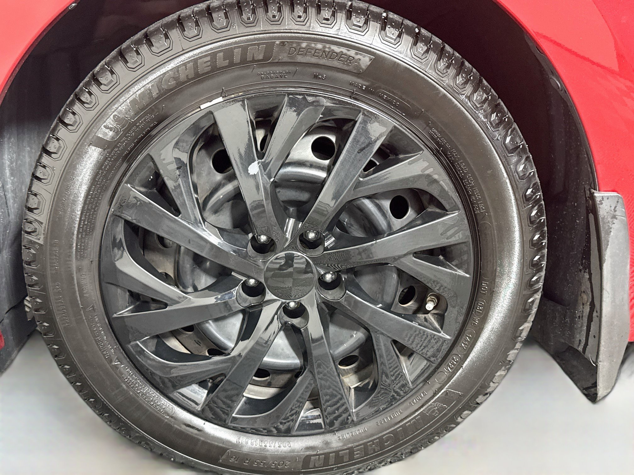 Certified 2018 Toyota Corolla LE FWD image 28