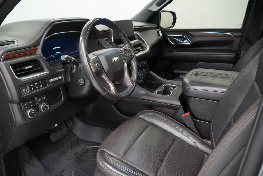 Used 2023 Chevrolet Suburban High Country AWD/4WD image 10