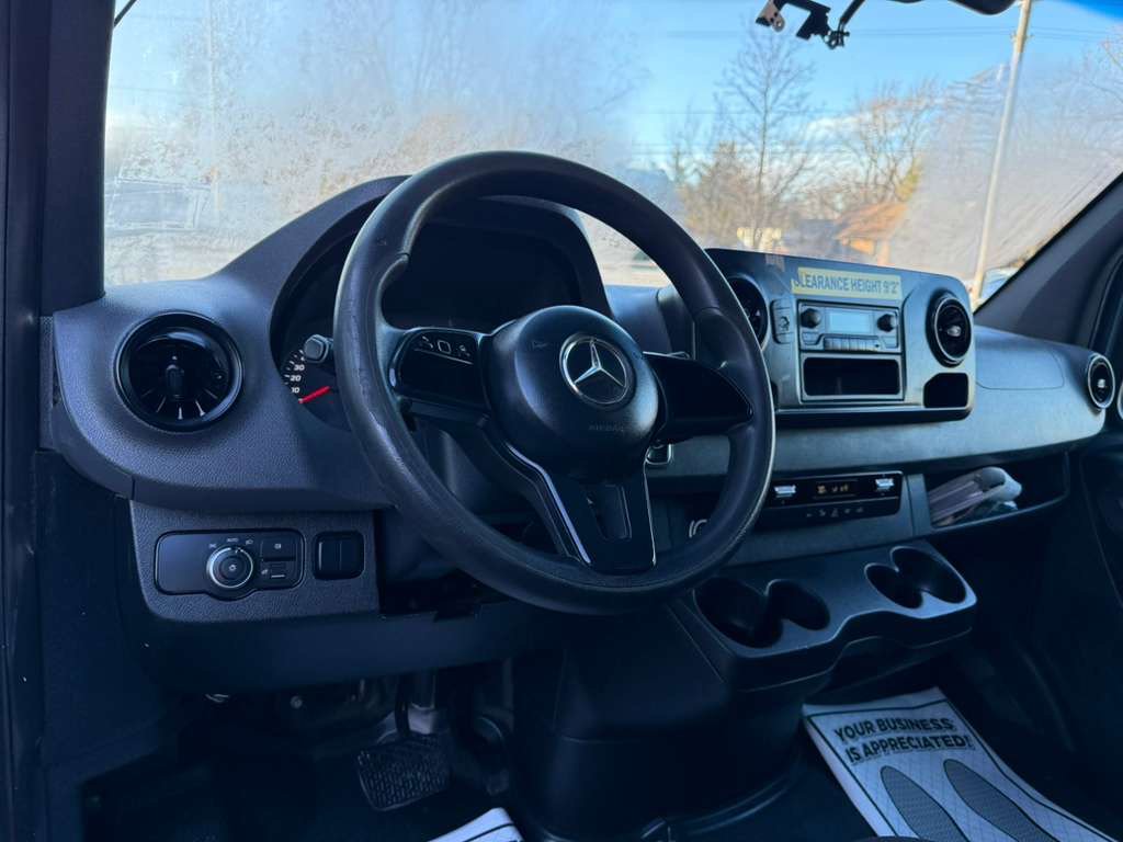 Used 2019 Mercedes-Benz Sprinter 144 image 24