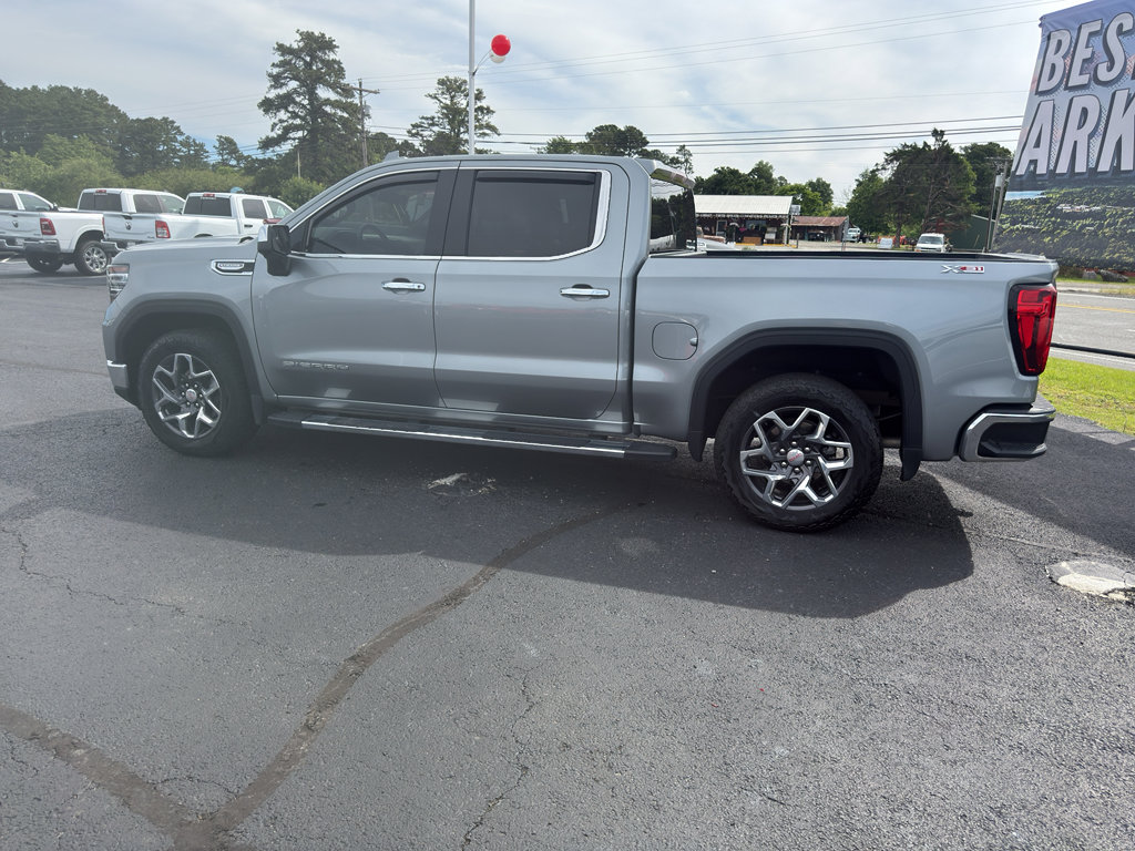 Used 2024 GMC Sierra 1500 SLT AWD/4WD image 8