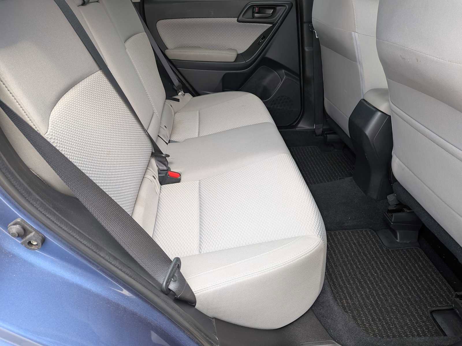 Used 2017 Subaru Forester 2.5i Premium AWD/4WD image 18