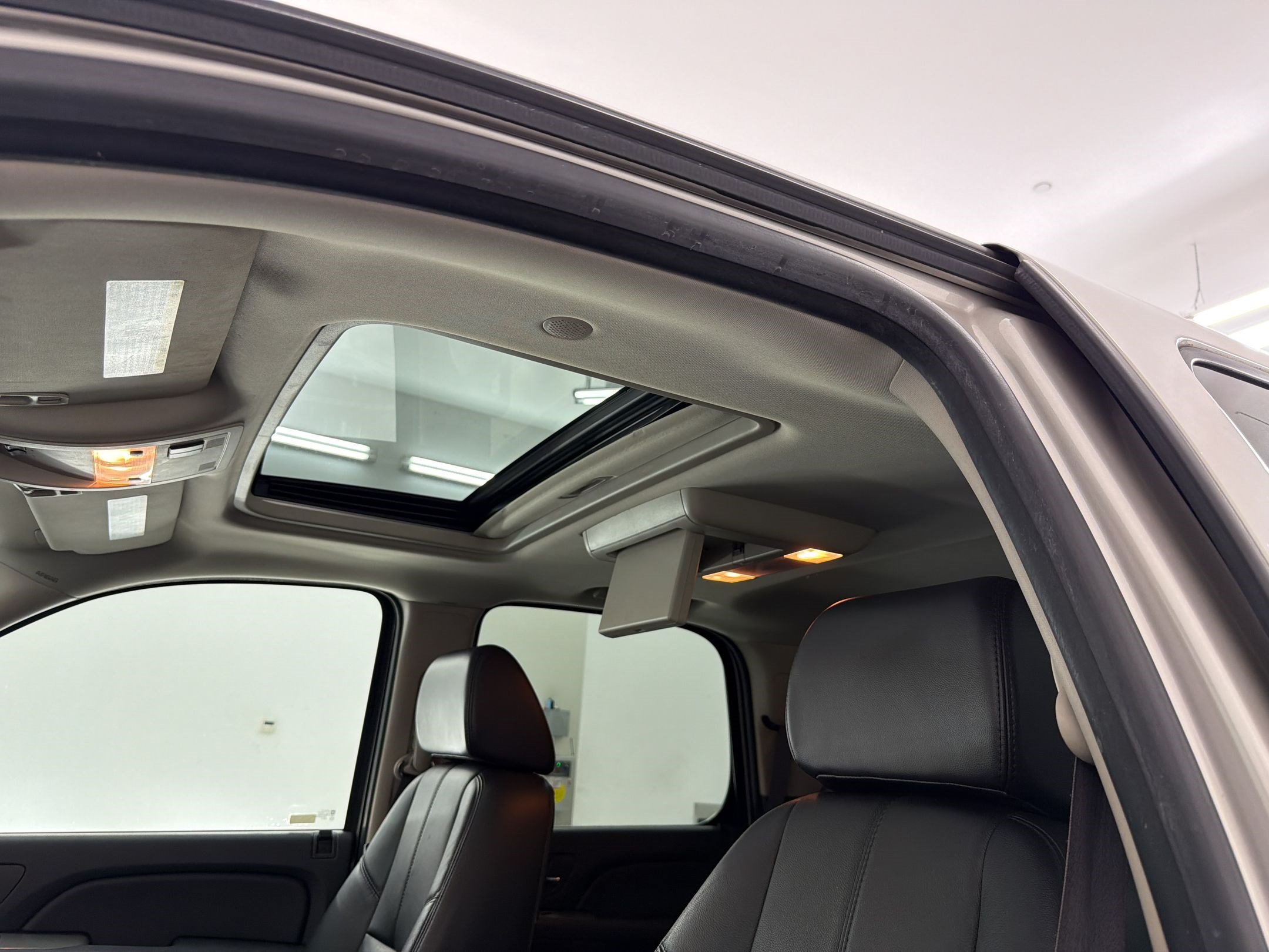 Used 2008 Chevrolet Tahoe LT RWD image 15
