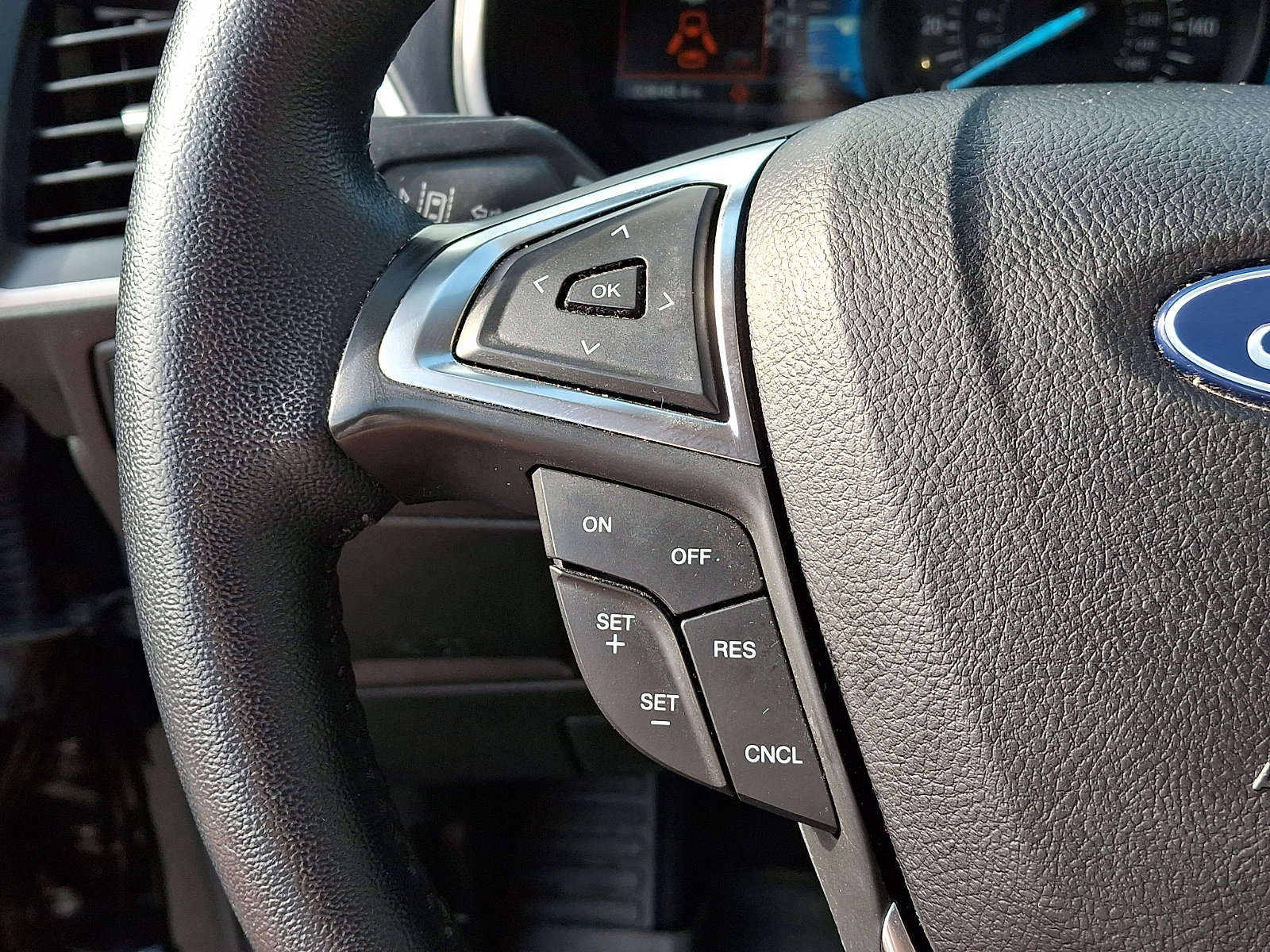 Used 2022 Ford Edge SEL w/ Convenience Package image 22