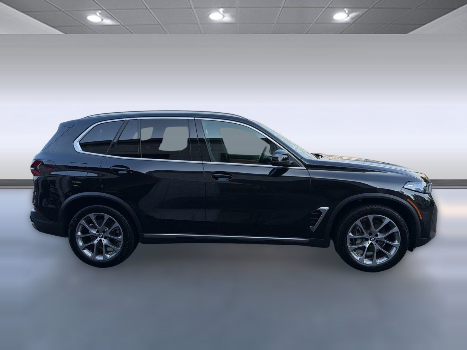 Used 2026 BMW X5 sDrive40i w/ Premium Package RWD image 8