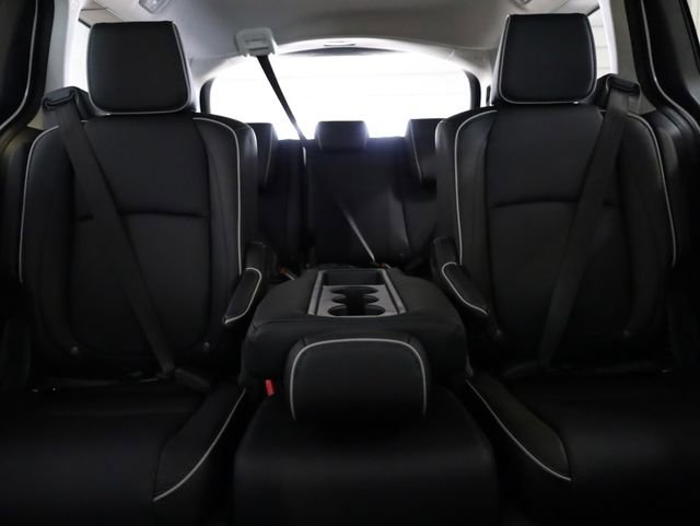 New 2026 Honda Odyssey Touring image 8