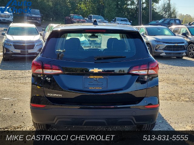 Used 2024 Chevrolet Equinox LS w/ Driver Confidence II Package FWD image 4