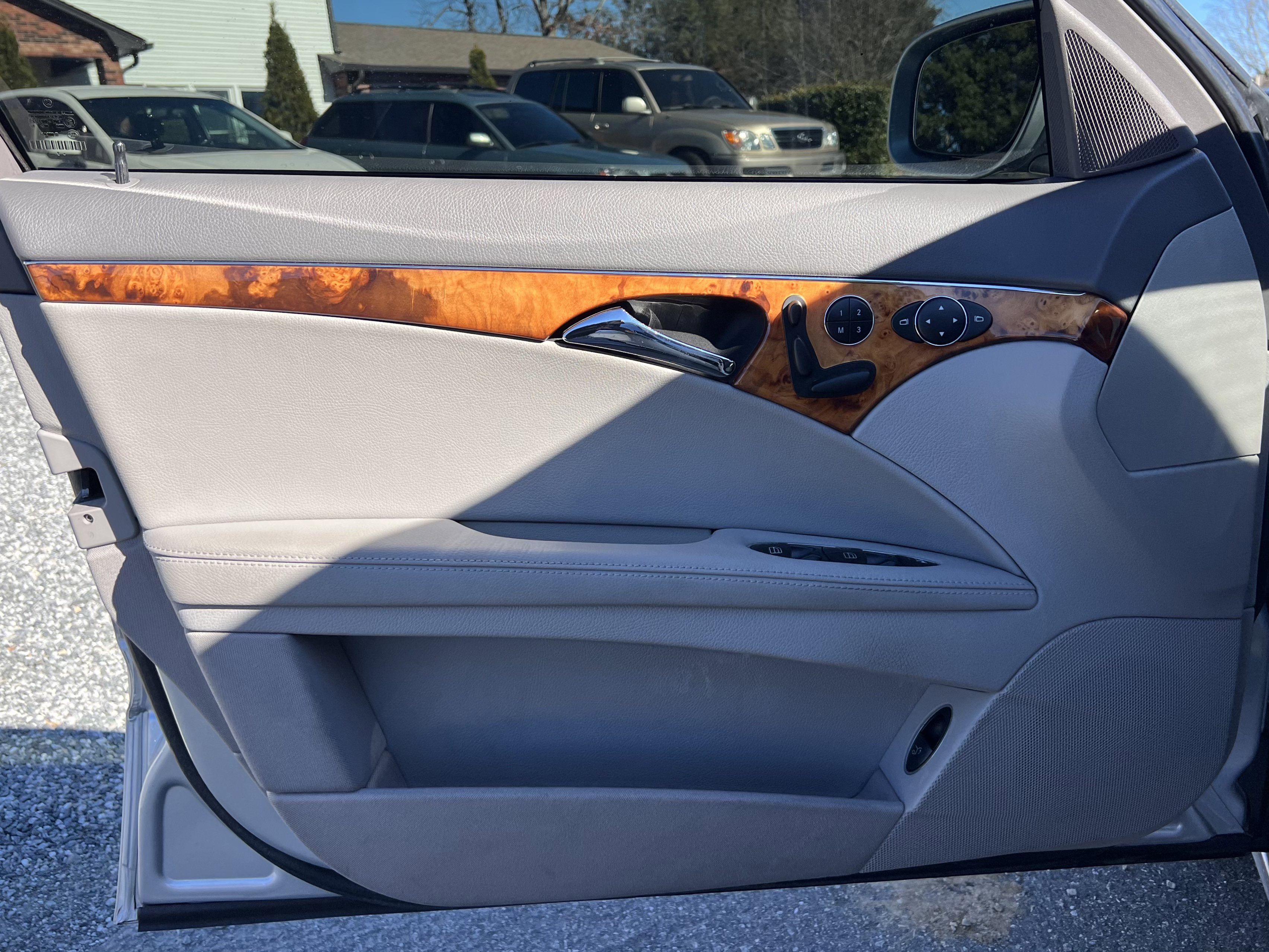 Used 2008 Mercedes-Benz E 350 4dr Wgn 3.5L 4MATIC image 8