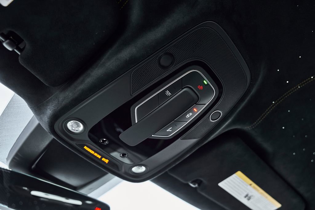 Used 2024 Lamborghini Urus Performante AWD/4WD image 98