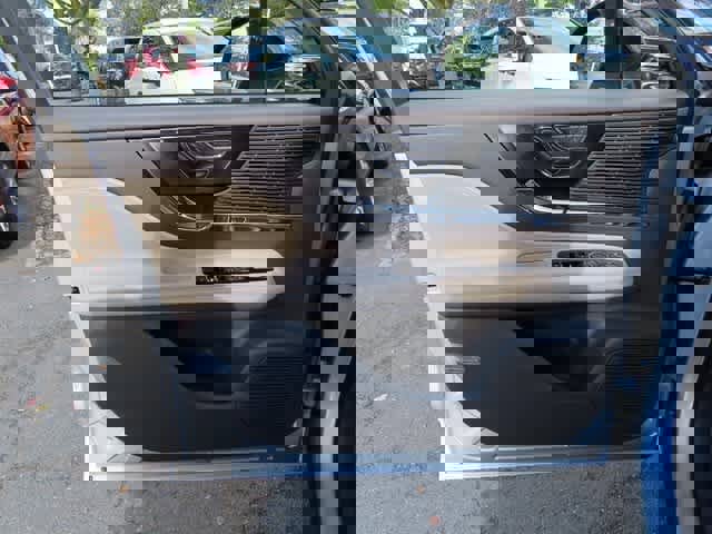 Used 2020 Lincoln Corsair AWD w/ Equipment Group 101A image 14