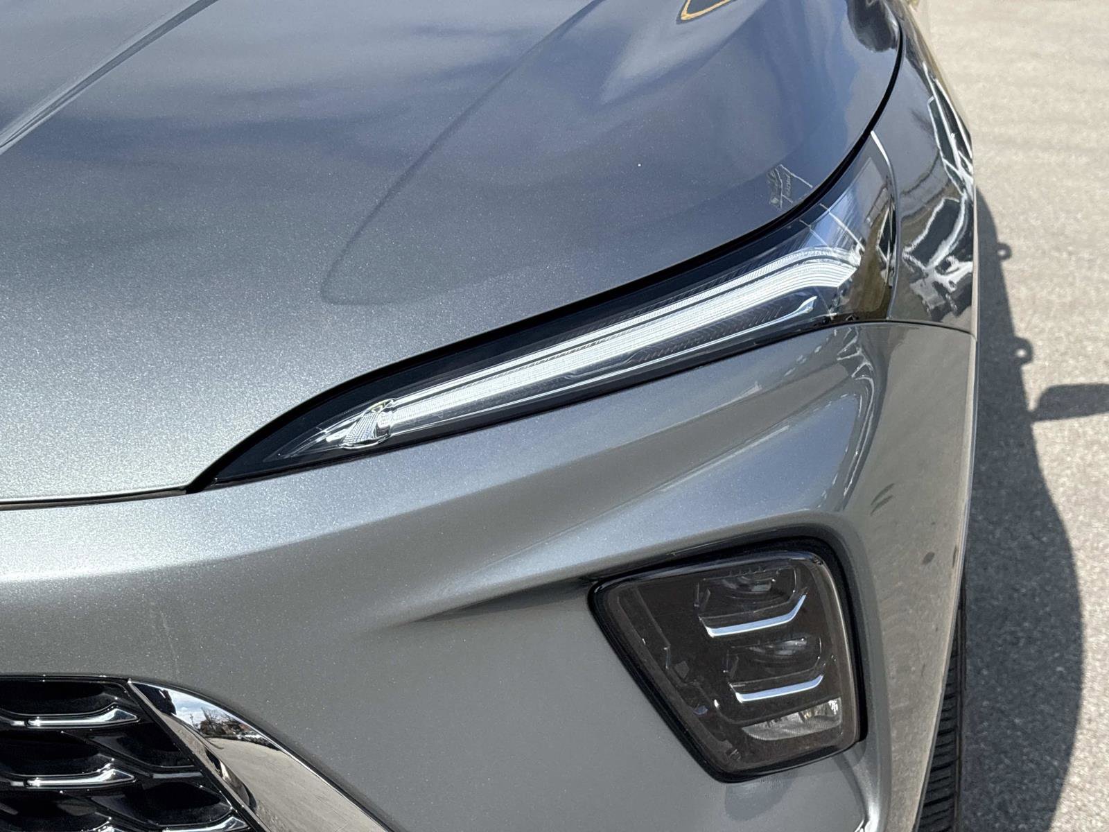 Certified 2025 Buick Enclave Avenir w/ Super Cruise Package image 11