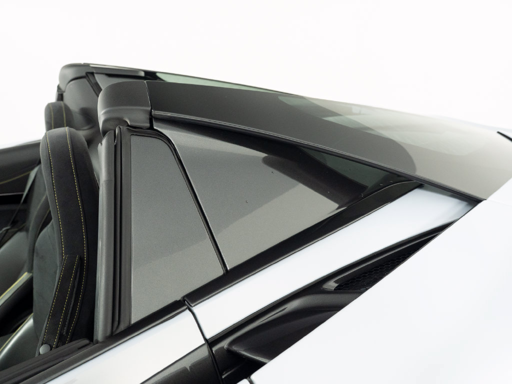 Used 2020 McLaren 720S Performance RWD image 44