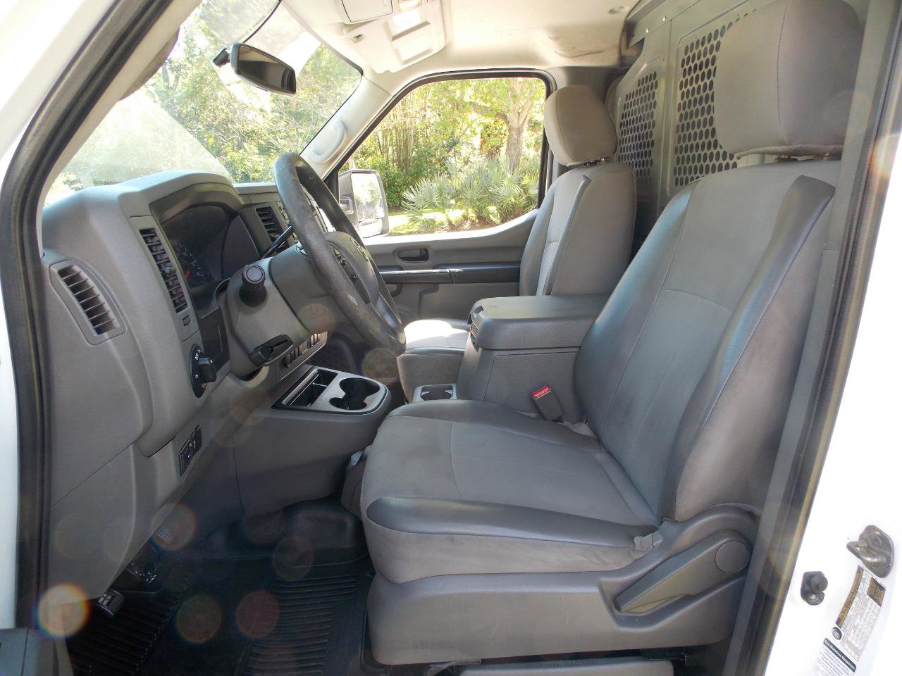 Used 2016 Nissan NV 3500 SV image 12