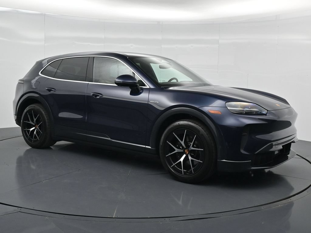 New 2026 Porsche Cayenne Electric AWD/4WD image 2