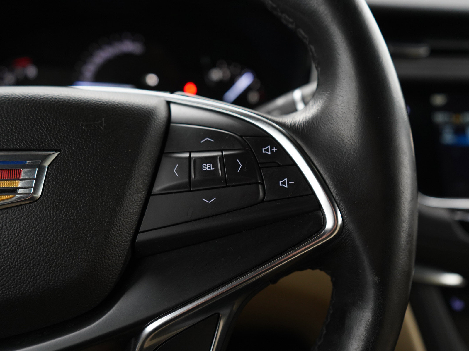 Used 2019 Cadillac XT5 AWD image 26