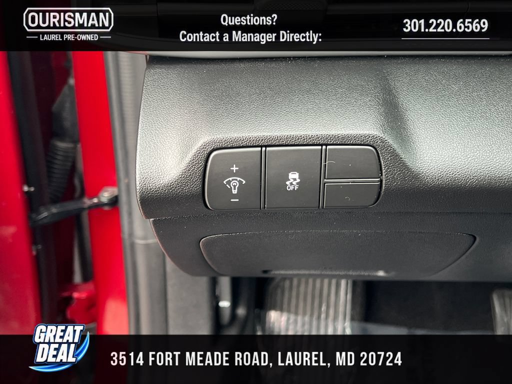 Used 2024 Hyundai Elantra SEL FWD image 27