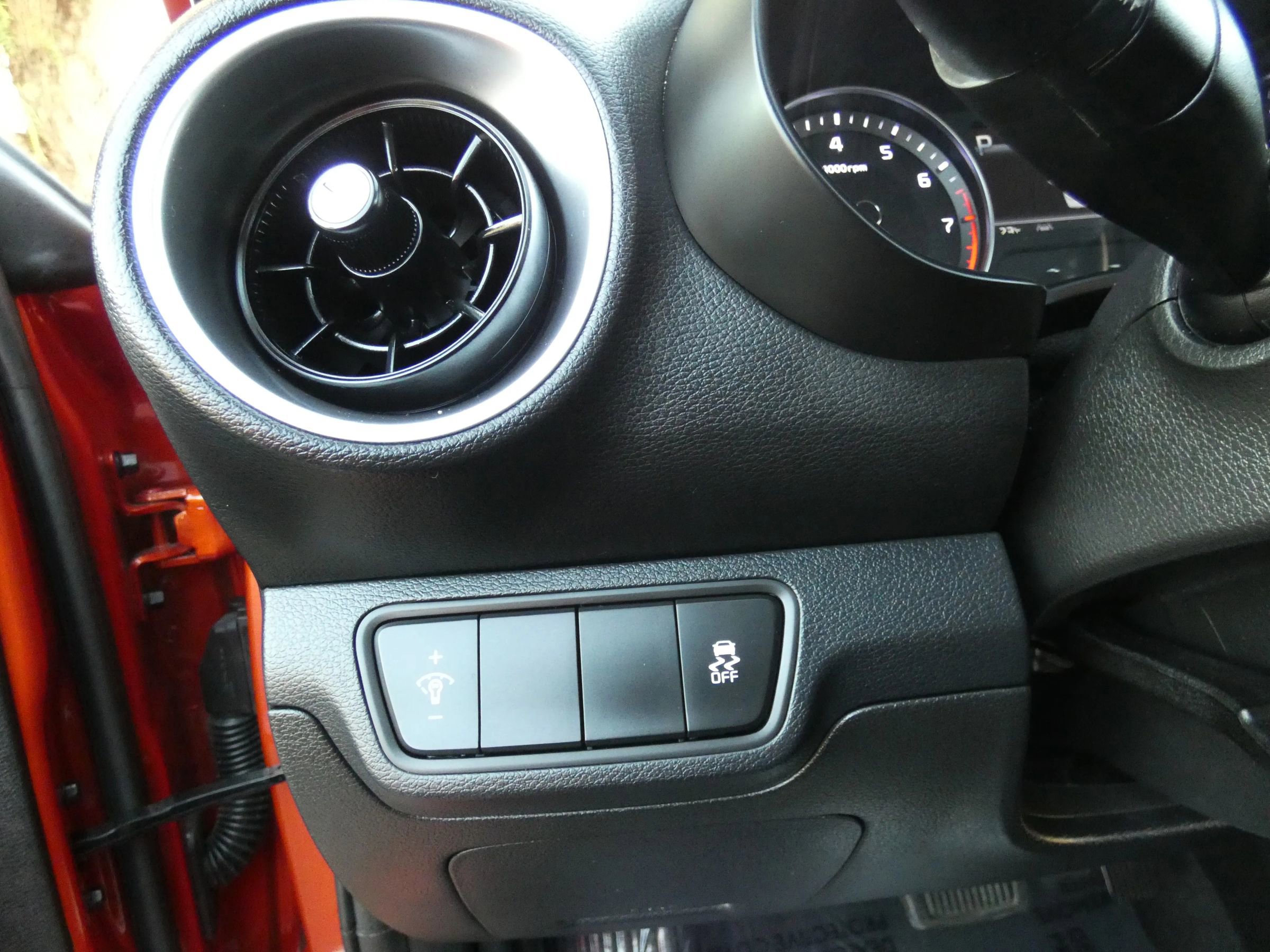 Used 2023 Kia Forte LXS image 68