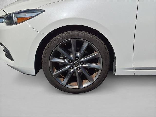 Used 2018 MAZDA MAZDA3 Touring FWD image 11