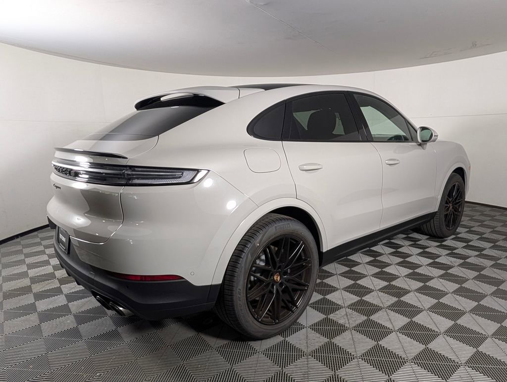 New 2026 Porsche Cayenne Coupe AWD/4WD image 7