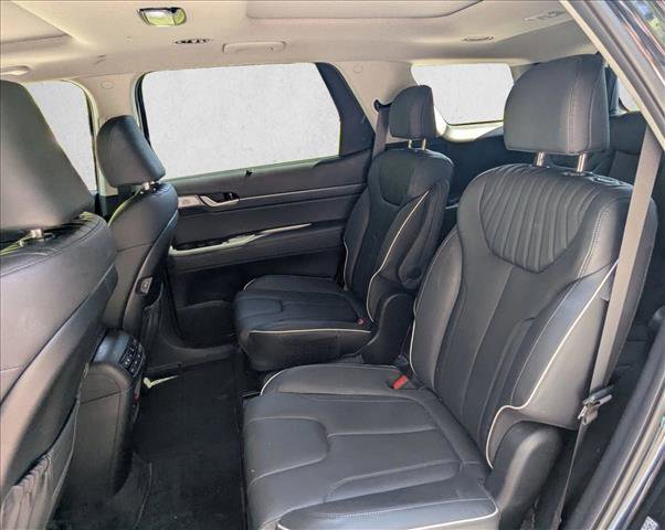 Used 2024 Hyundai Palisade Limited AWD/4WD image 17