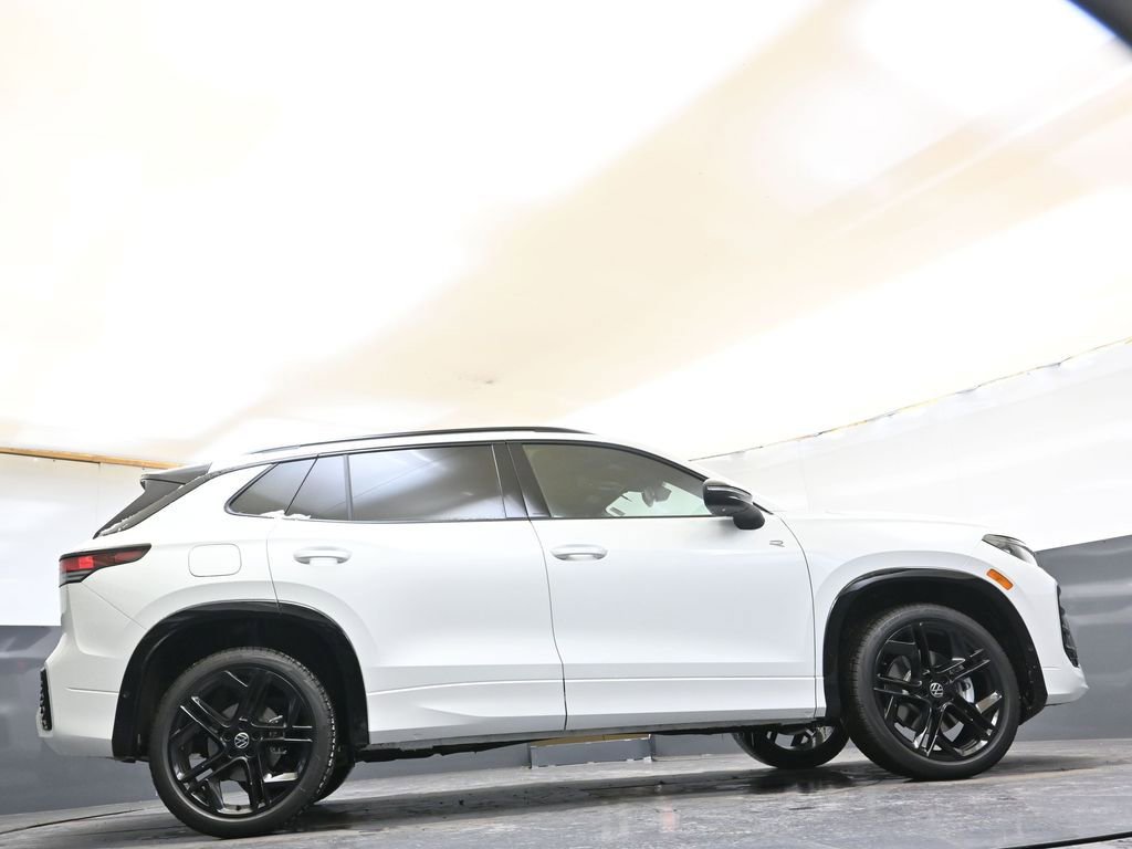 New 2026 Volkswagen Tiguan SE R-Line image 43