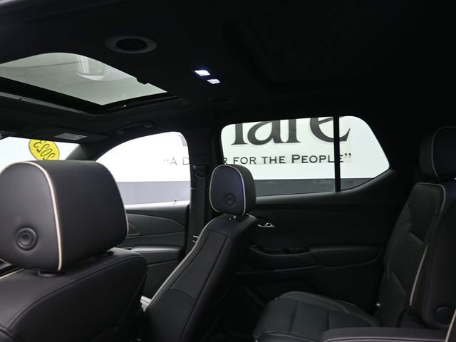 Used 2023 Chevrolet Traverse Premier w/ Redline Edition image 24