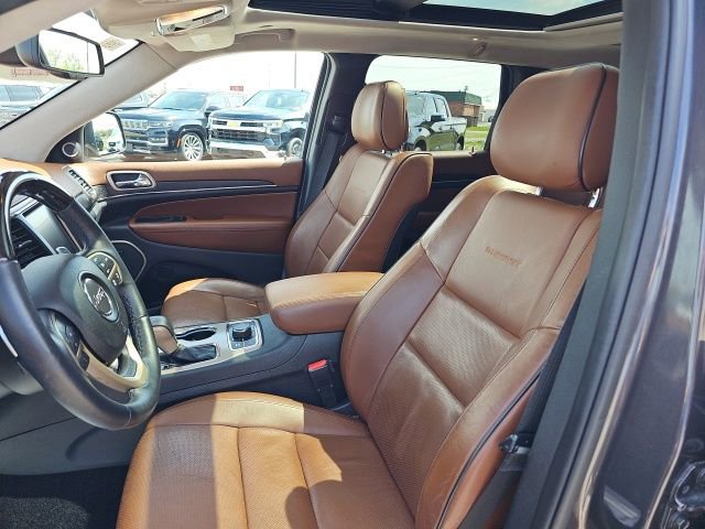 Used 2016 Jeep Grand Cherokee Summit AWD/4WD image 11