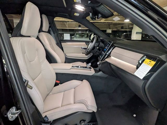 New 2026 Volvo XC90 T8 Ultra w/ Protection Package image 28