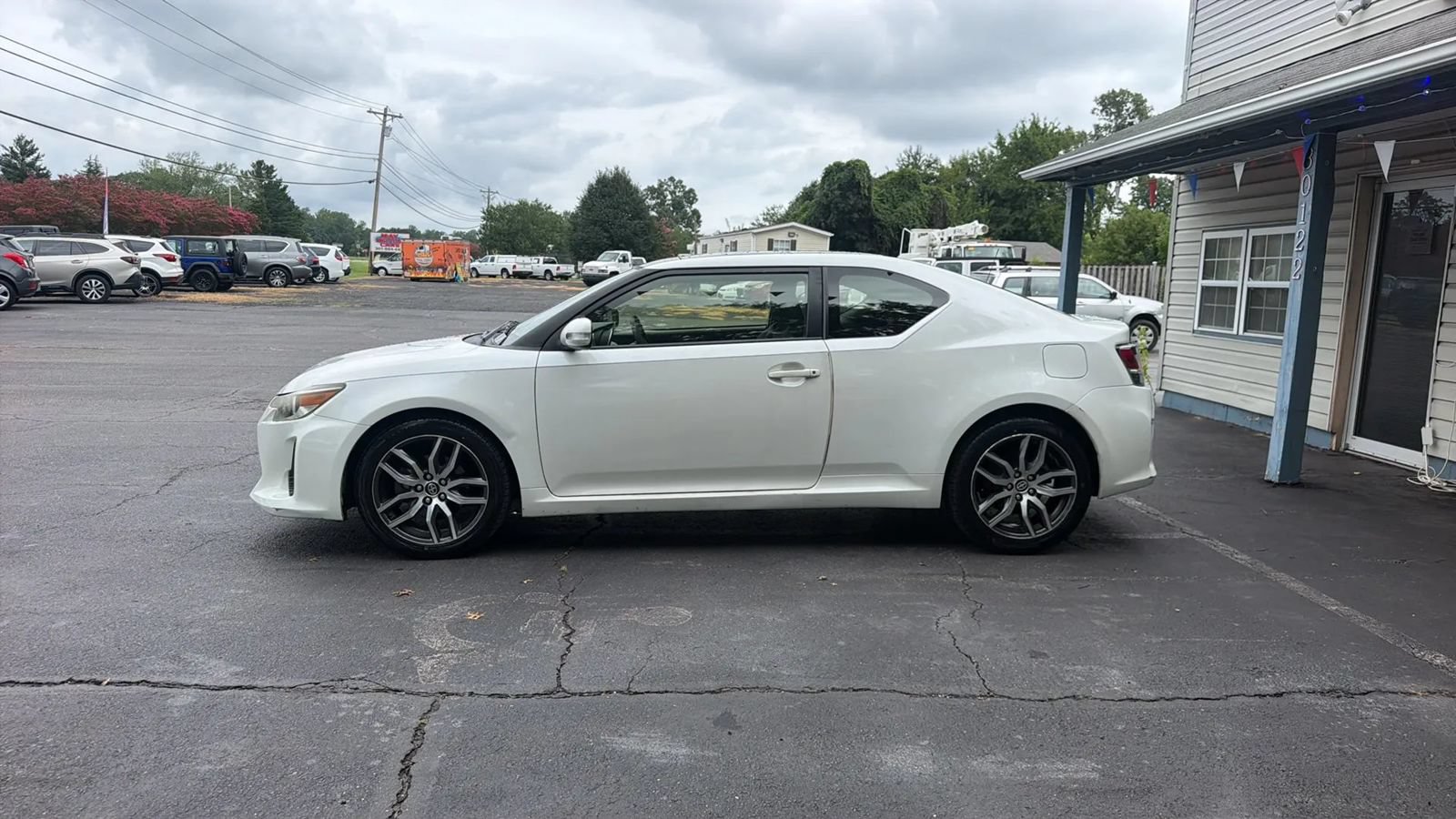 Used 2015 Scion tC FWD image 3