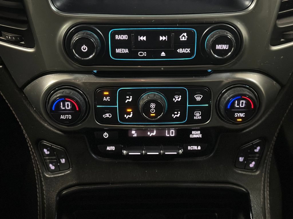 Used 2017 Chevrolet Suburban Premier RWD image 19