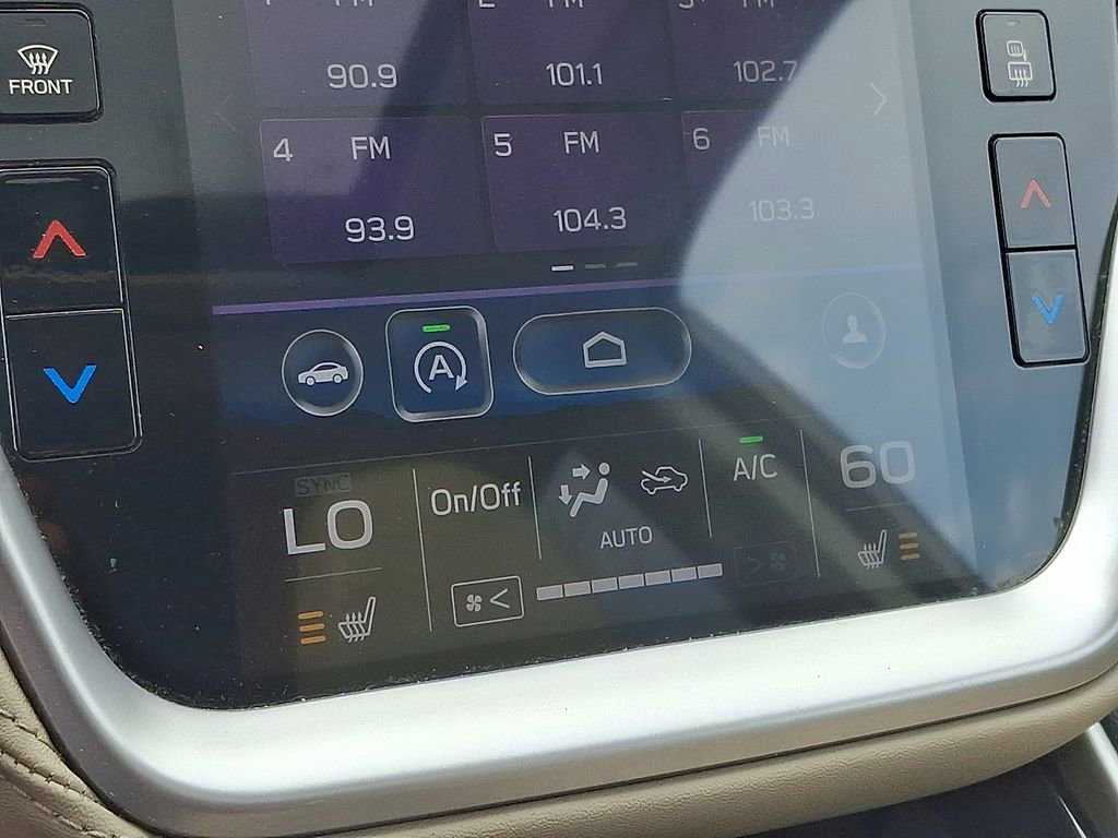 Used 2020 Subaru Outback Limited image 15