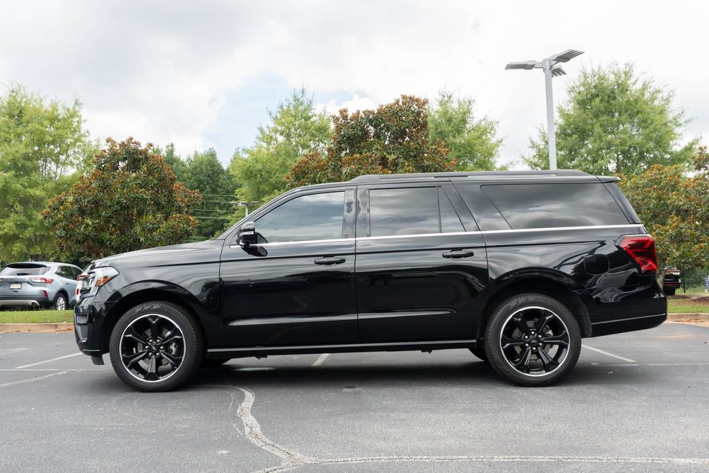 Used 2024 Ford Expedition Max Limited AWD/4WD image 10