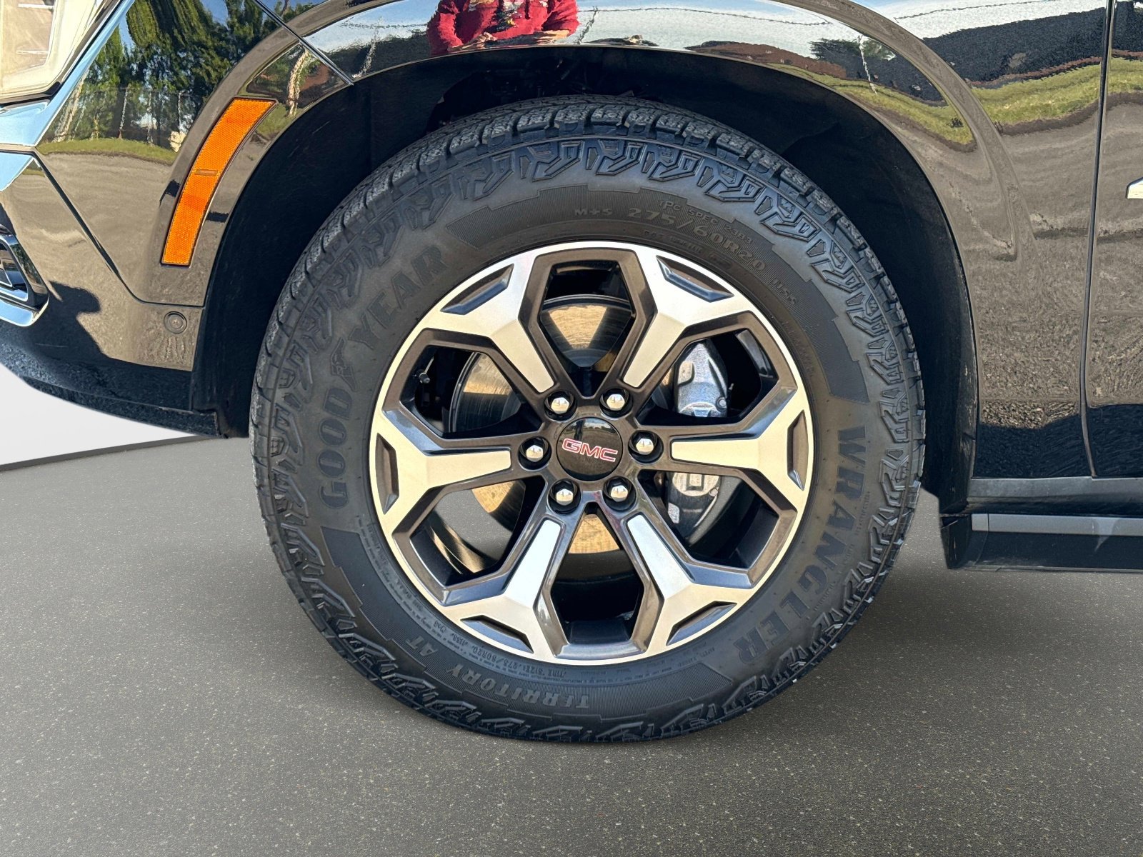 Used 2026 GMC Yukon XL AT4 Ultimate w/ LPO, Floor Liner Package AWD/4WD image 12