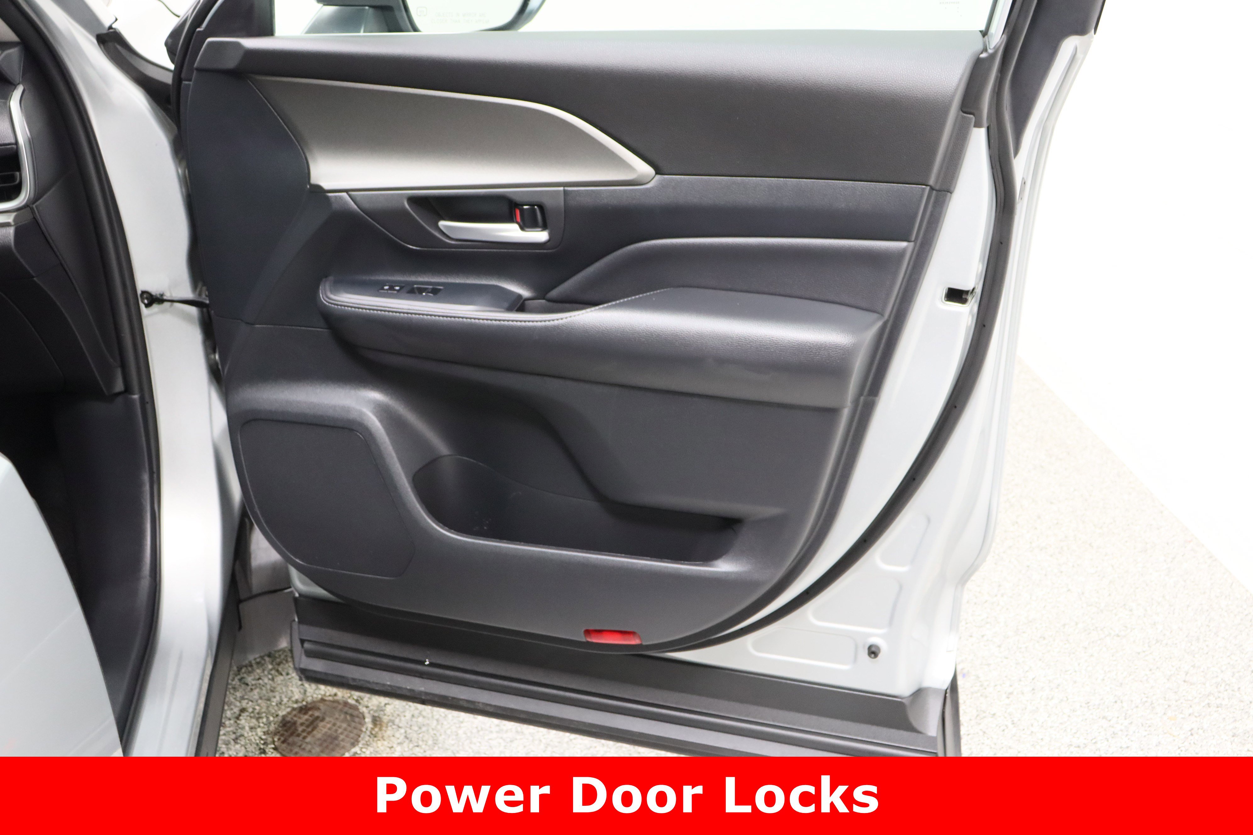 Certified 2025 Toyota Grand Highlander FWD image 38