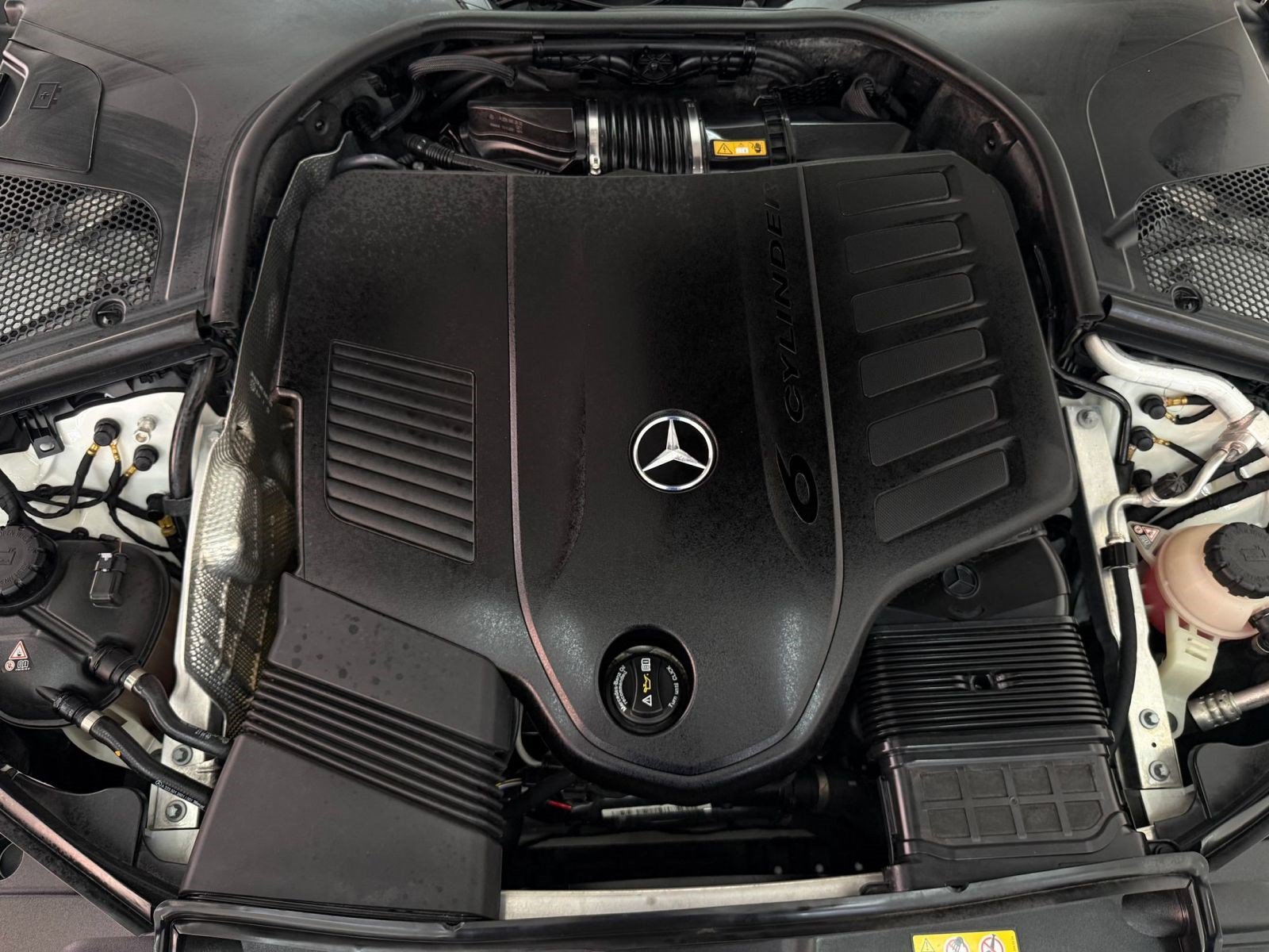 Used 2022 Mercedes-Benz S 500 4MATIC image 32